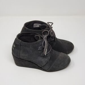 Toms Wedge Ankle Booties Women's Size 6.5 Stone Grey Suede Desert Wedge Boot